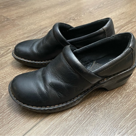 BOC Born Womens Leather Wedge Clogs Shoes size 9.5M - Picture 2 of 6